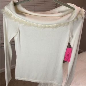 Lilly Pulitzer off-the-shoulder cream with fur trim sweater XS
